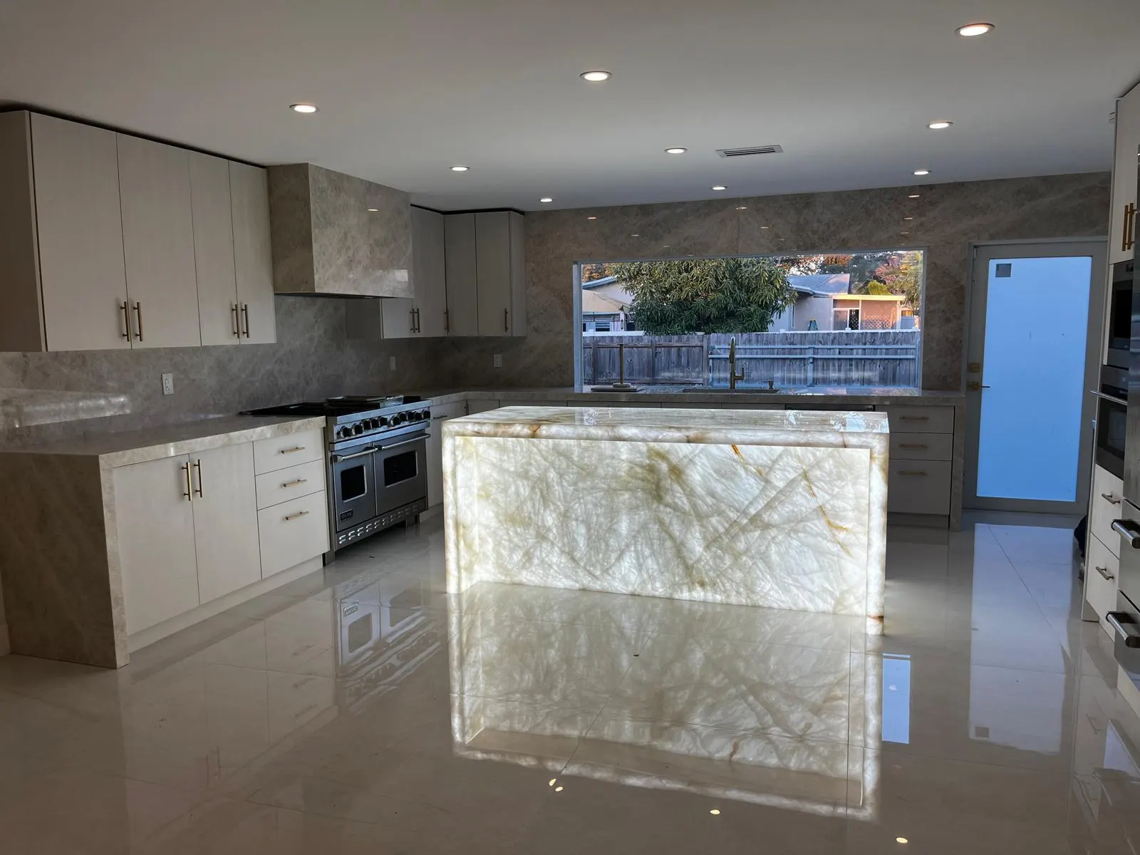 High-end interior construction and finish work by FM Tabares LLC